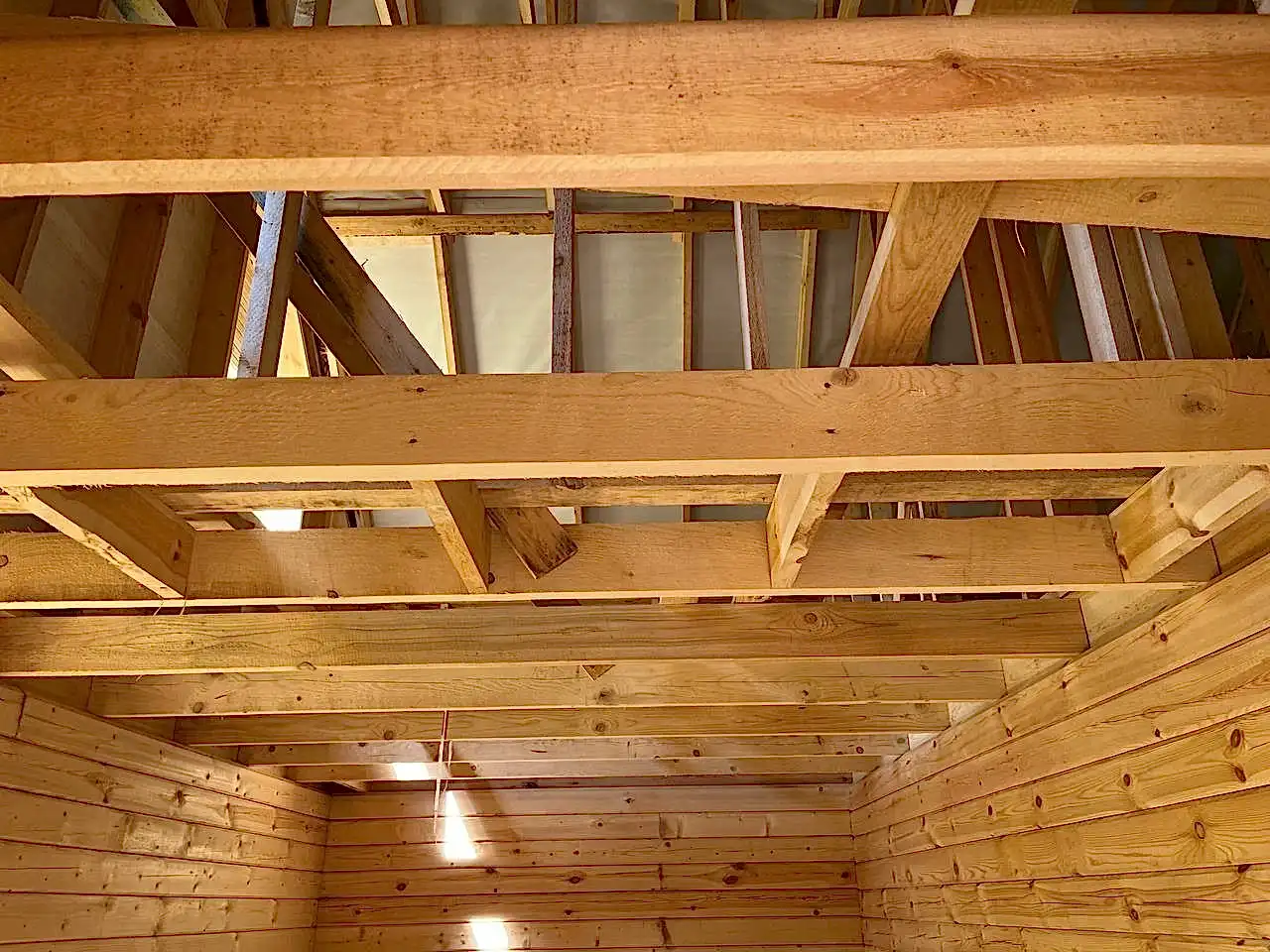 Сруб из бруса 8х6 Пеники