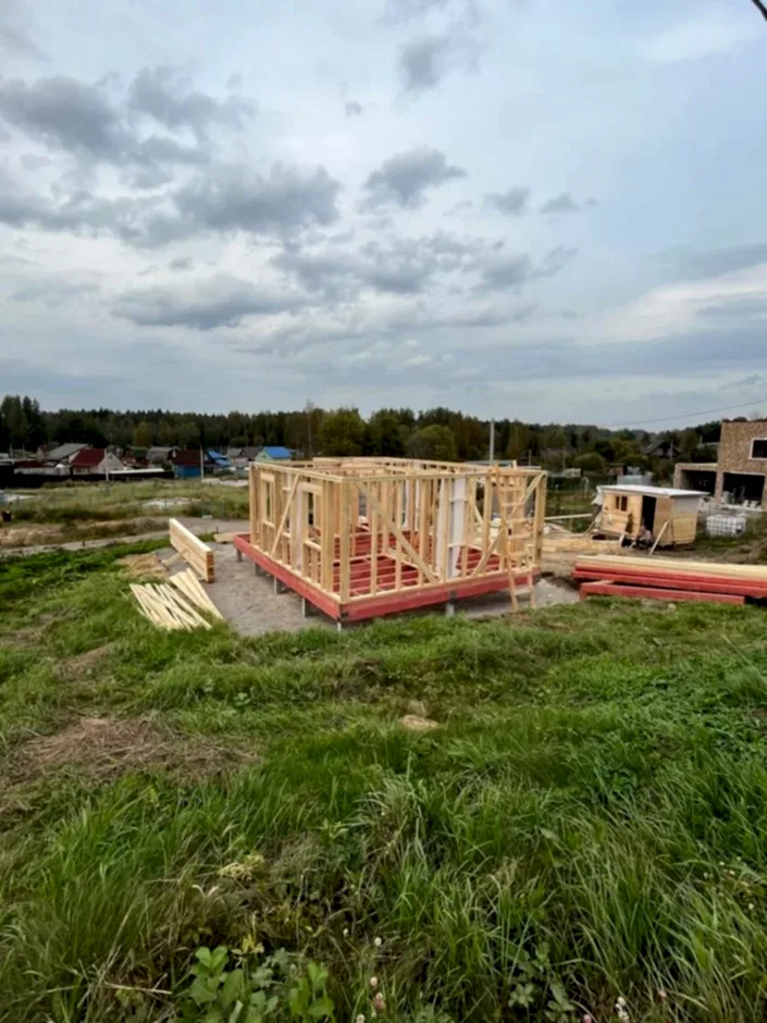 Каркасный дом 6х9 в коттеджном поселке Имена
