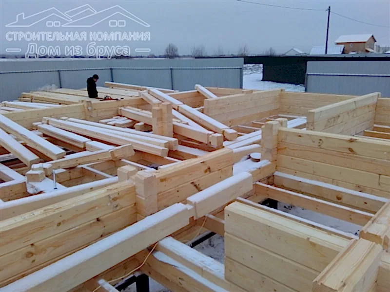 Дом из бруса 9х9,5 в снт Самсоновка