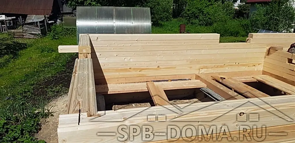 Дом из бруса в п. Отрадное